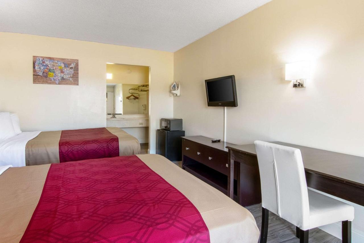 Red Roof Inn La Grange Dış mekan fotoğraf